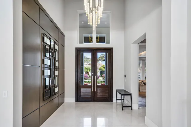 $11,995,000 | 148 Thatch Palm Cove, Boca Raton, FL 33432