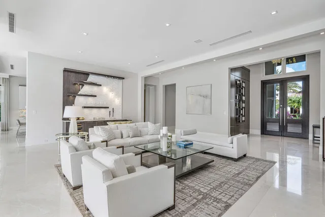 $11,995,000 | 148 Thatch Palm Cove, Boca Raton, FL 33432