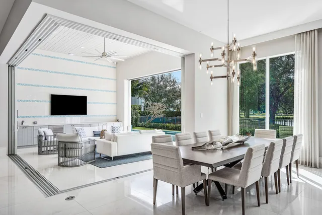 $11,995,000 | 148 Thatch Palm Cove, Boca Raton, FL 33432