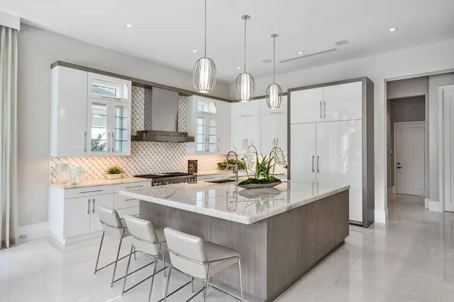 $11,995,000 | 148 Thatch Palm Cove, Boca Raton, FL 33432