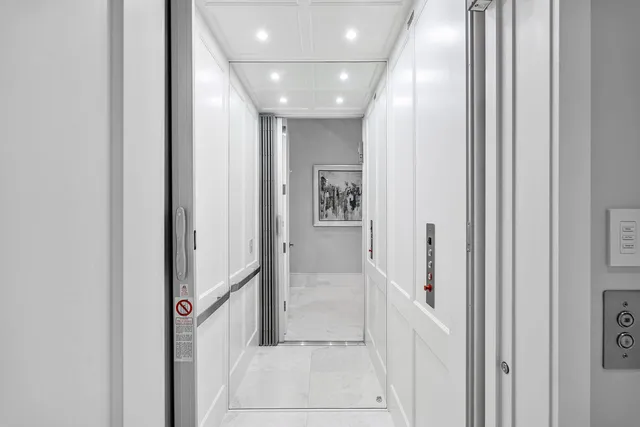 $11,995,000 | 148 Thatch Palm Cove, Boca Raton, FL 33432