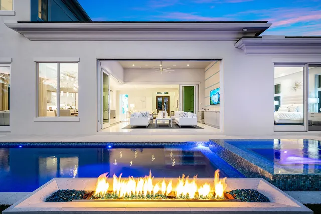 $11,995,000 | 148 Thatch Palm Cove, Boca Raton, FL 33432