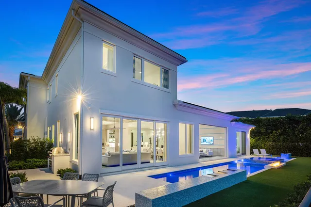$11,995,000 | 148 Thatch Palm Cove, Boca Raton, FL 33432
