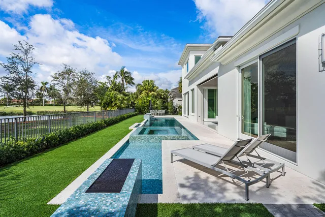$11,995,000 | 148 Thatch Palm Cove, Boca Raton, FL 33432