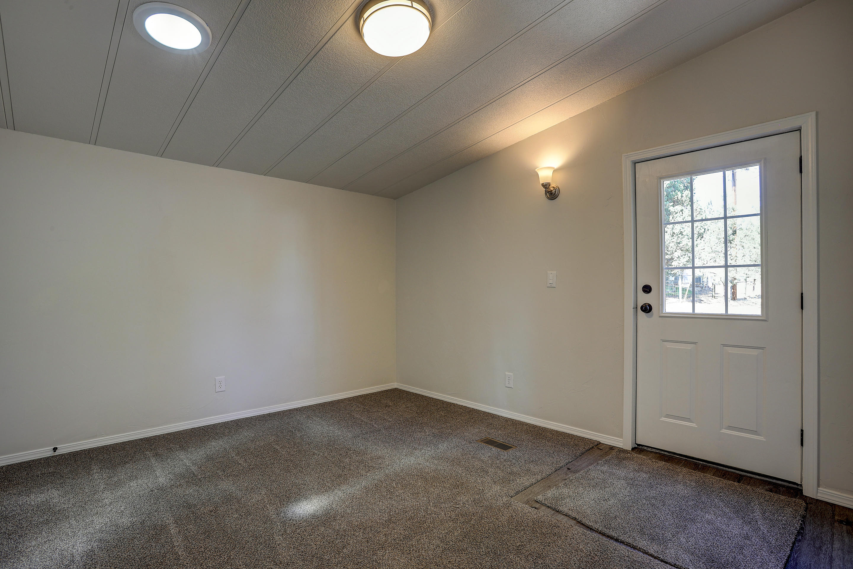 8085 Southwest Crater Loop Road Terrebonne, OR 97760 - Photo 20 of 26 bedroom 2