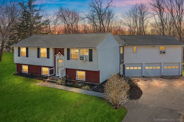 $450,000 | 31 Bob White Way, Plainfield, CT 06354