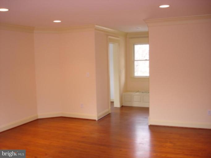1583 St Margarets Road Annapolis, MD 21409 - Photo 17 of 21 Master Bedroom