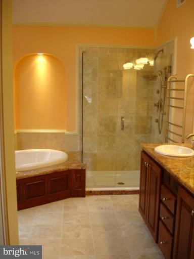 1583 St Margarets Road Annapolis, MD 21409 - Photo 18 of 21 Heated Floors and Towel Rack.