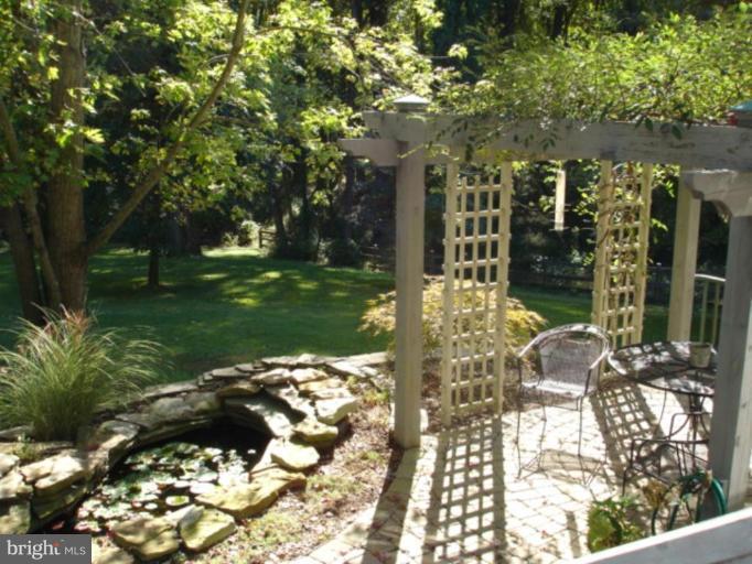 1583 St Margarets Road Annapolis, MD 21409 - Photo 5 of 21 Gazebo and Pond with Waterfall