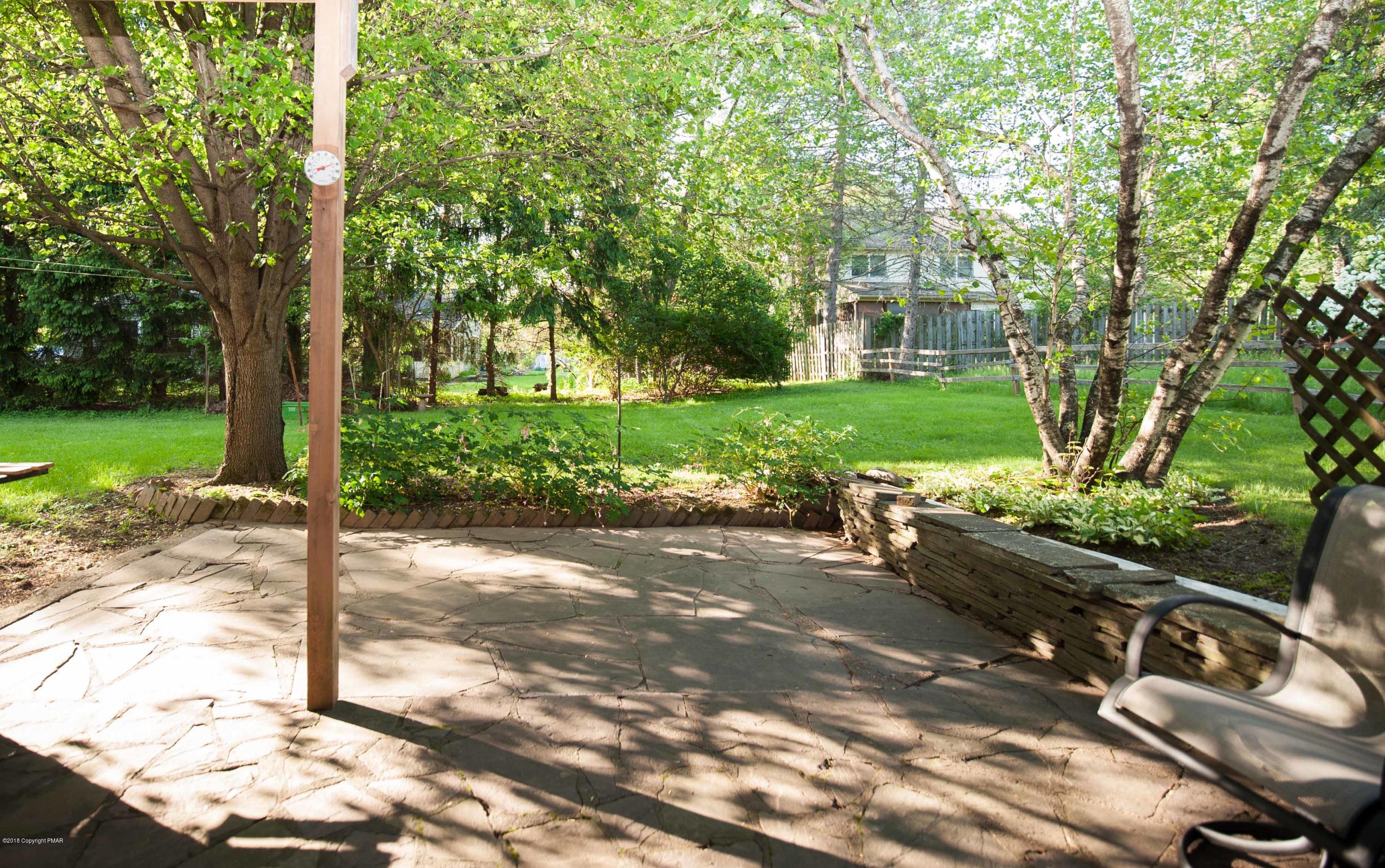 1640 Quentin Road Stroudsburg, PA 18360 - Photo 23 of 42 patio