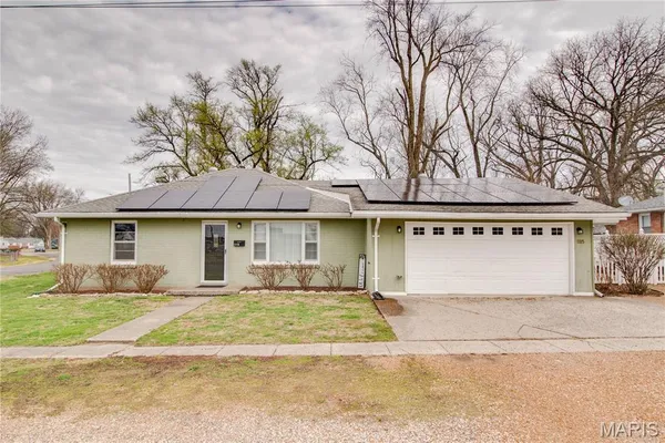 $159,000 | 1115 West Exchange Street, Jerseyville, IL 62052