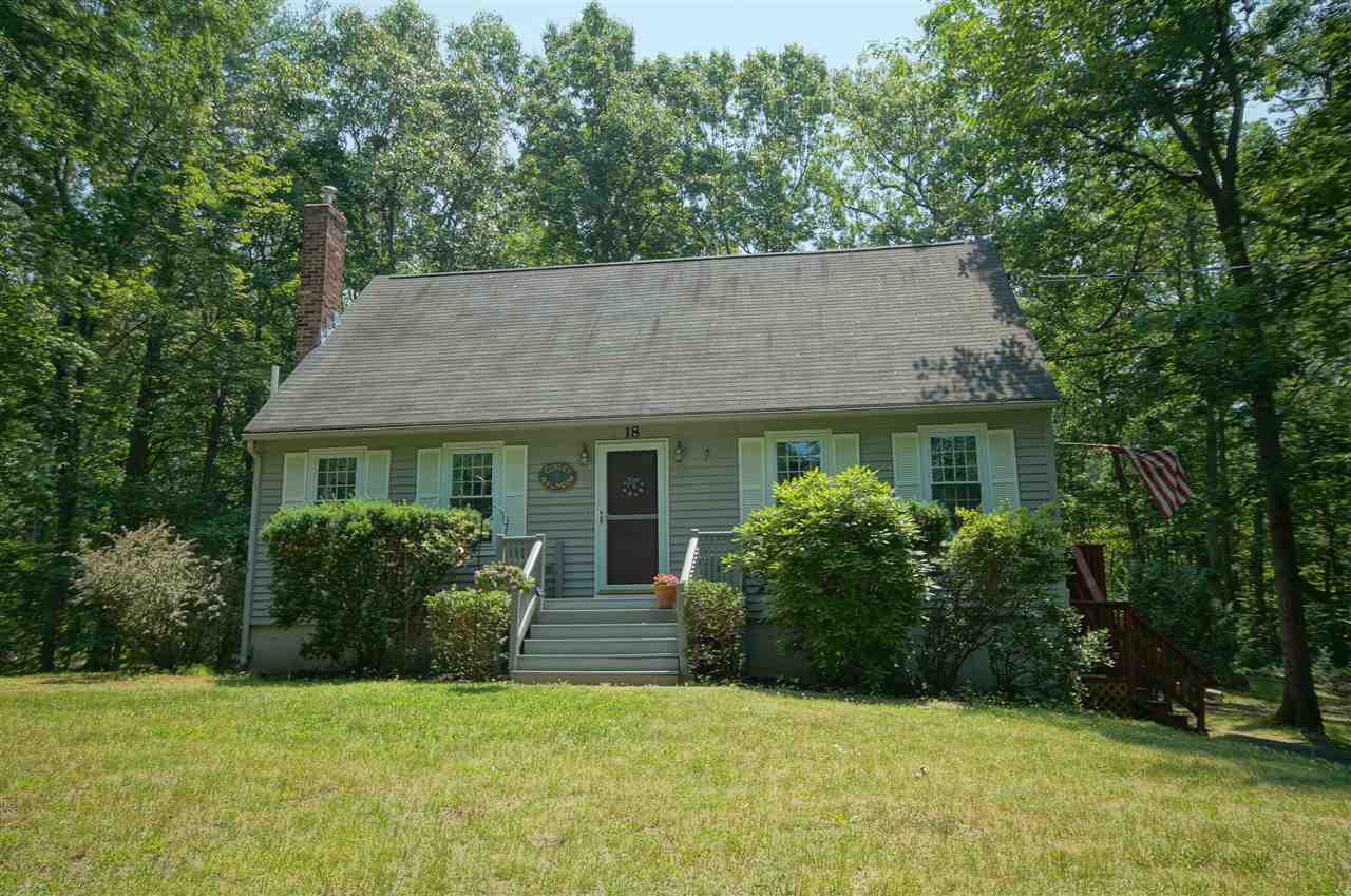 18 Elwood Road Derry, NH 03038 - Photo 1 of 35