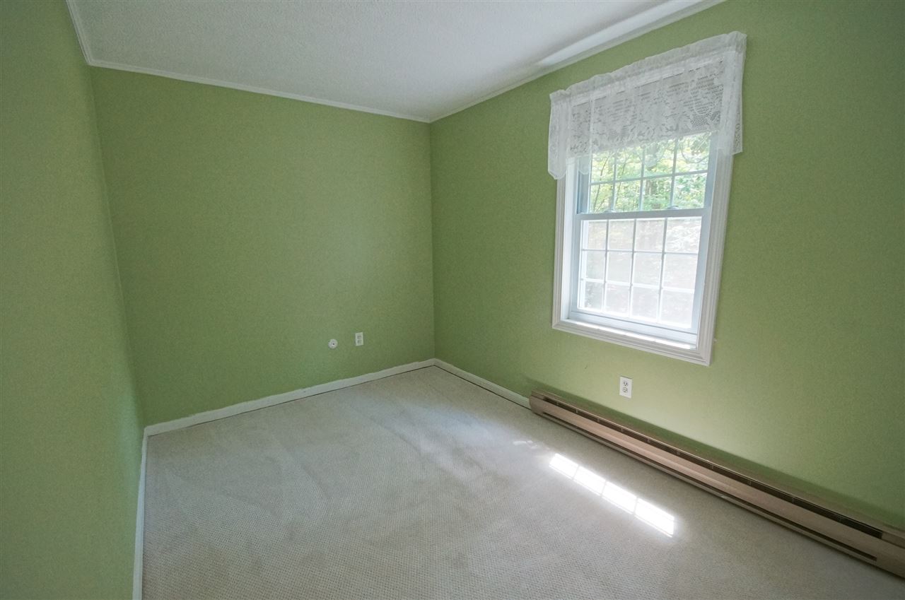 18 Elwood Road Derry, NH 03038 - Photo 18 of 35