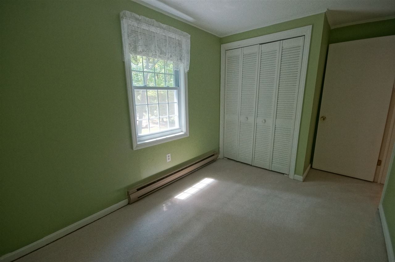 18 Elwood Road Derry, NH 03038 - Photo 19 of 35