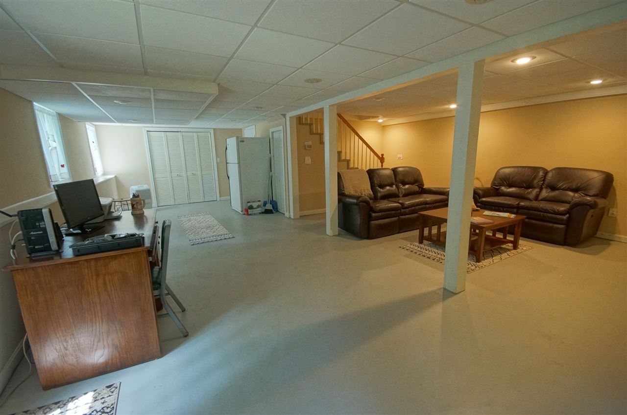 18 Elwood Road Derry, NH 03038 - Photo 24 of 35