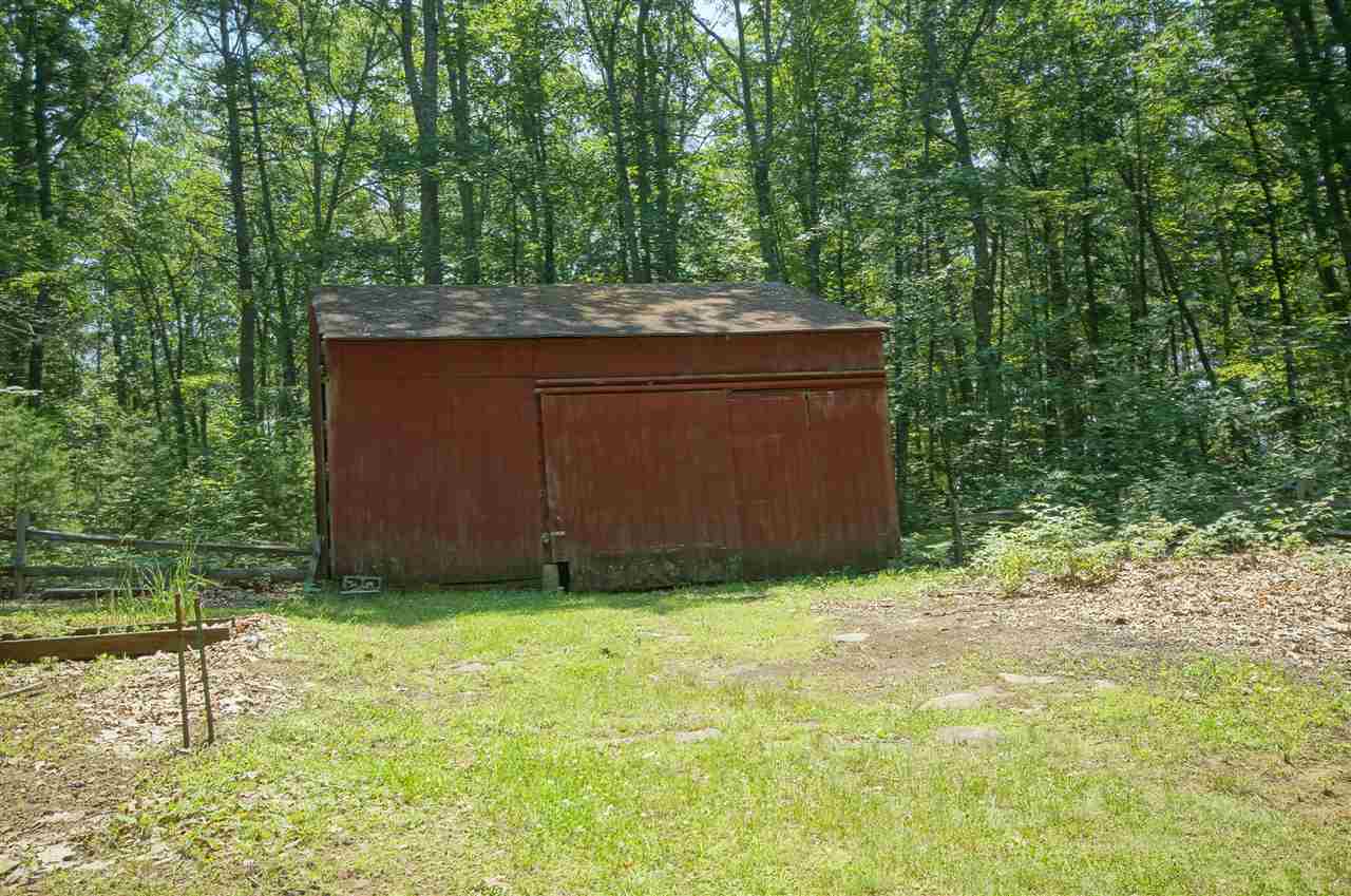 18 Elwood Road Derry, NH 03038 - Photo 28 of 35