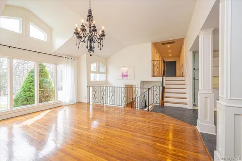 $999,000 | 87 Soundview Drive, Port Jefferson, NY 11777
