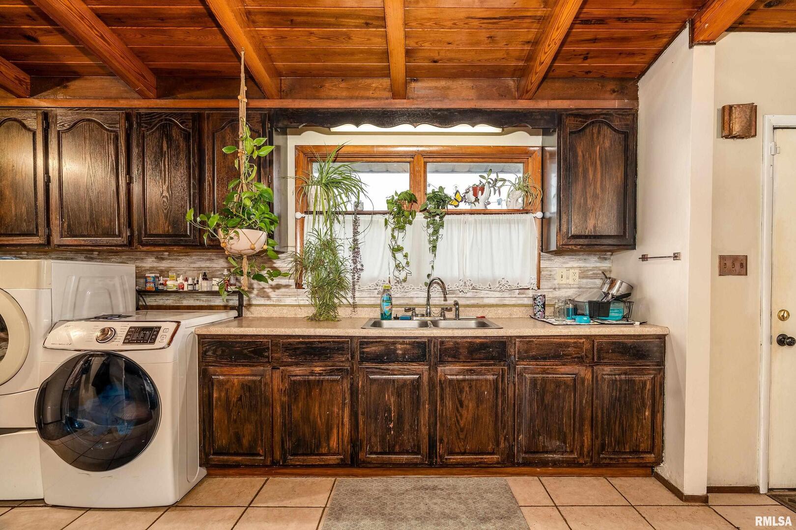 816 South Elm Street Sesser, IL 62884 - Photo 16 of 40