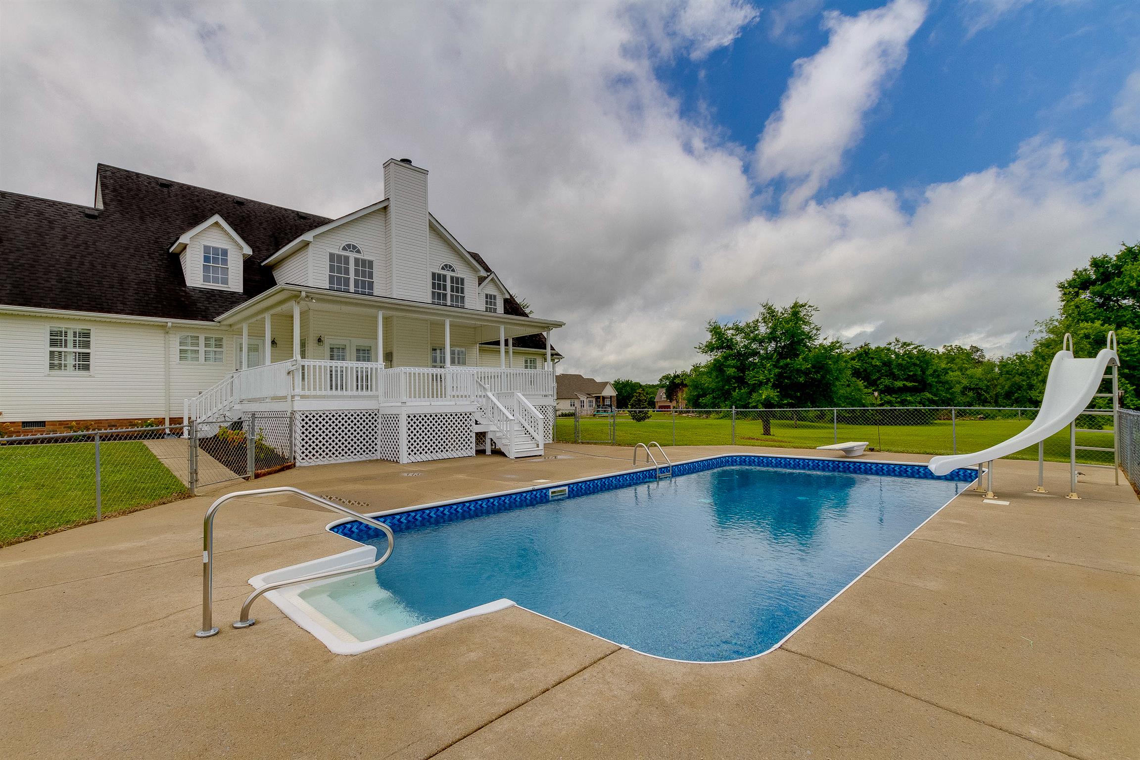 3411 East Compton Road Murfreesboro, TN 37130 - Photo 6 of 30 Inground salt water pool with new vinyl liner replaced 2018