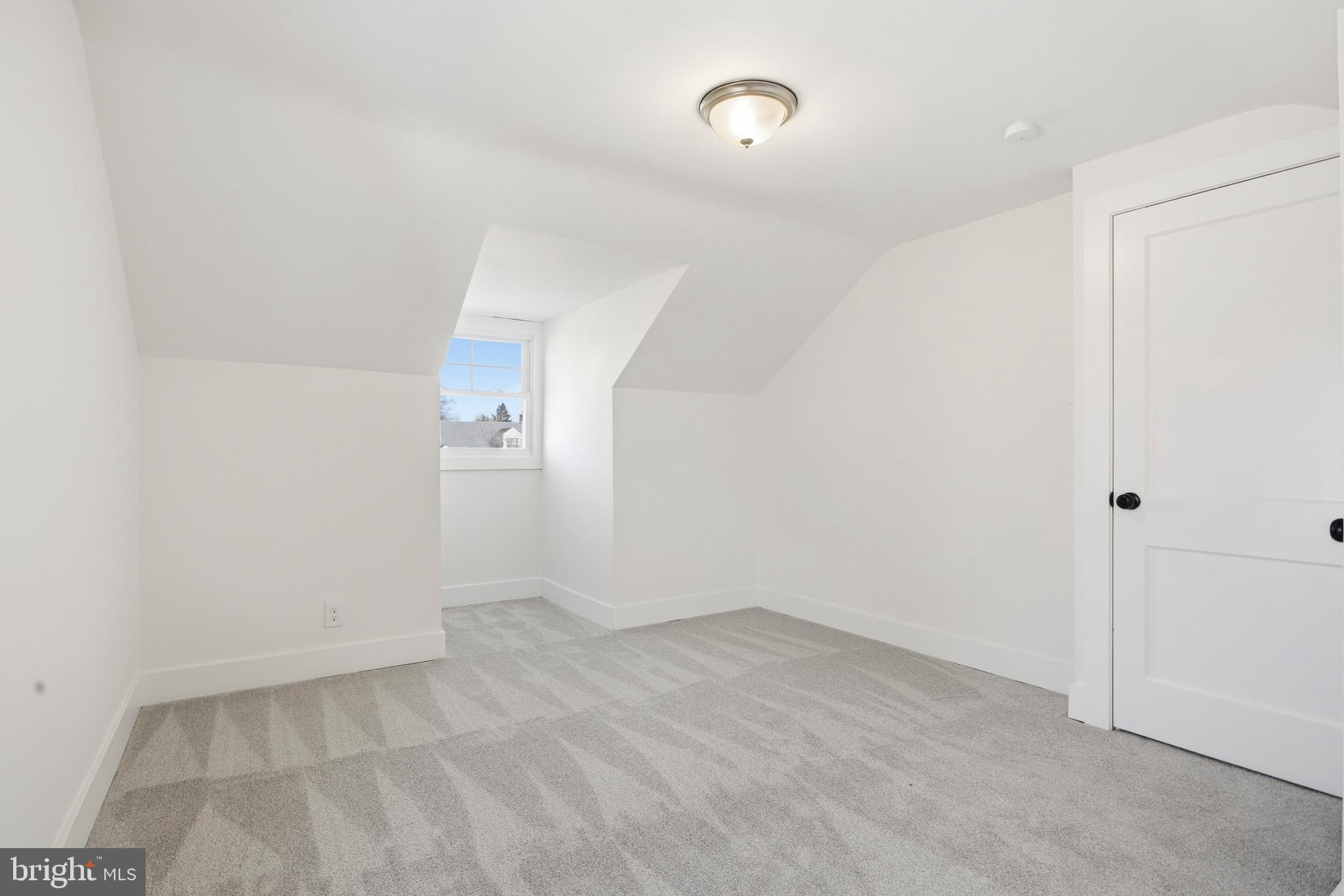 338 Wayne Avenue Springfield, PA 19064 - Photo 21 of 34 wooden floor in an empty room