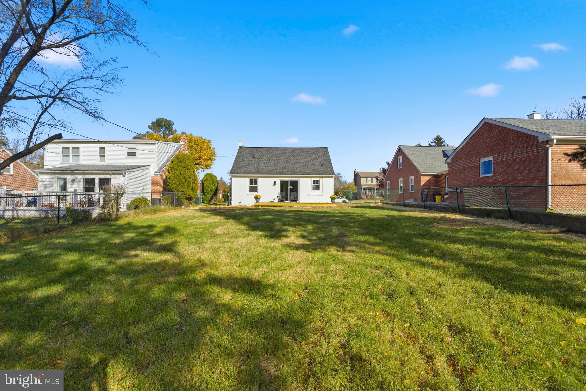 338 Wayne Avenue Springfield, PA 19064 - Photo 34 of 34 a house view with a garden space