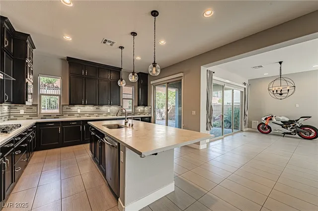 $5,000 | 6465 Farness Street, Las Vegas, NV 89135