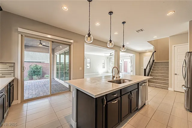 $5,000 | 6465 Farness Street, Las Vegas, NV 89135