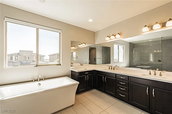 $3,980 | 6465 Farness Street, Las Vegas, NV 89135