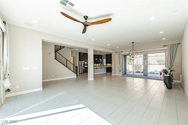 $5,000 | 6465 Farness Street, Las Vegas, NV 89135