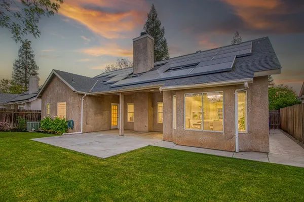 $455,000 | 9882 North Meridian Avenue, Fresno, CA 93720