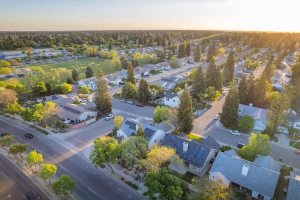 $455,000 | 9882 North Meridian Avenue, Fresno, CA 93720