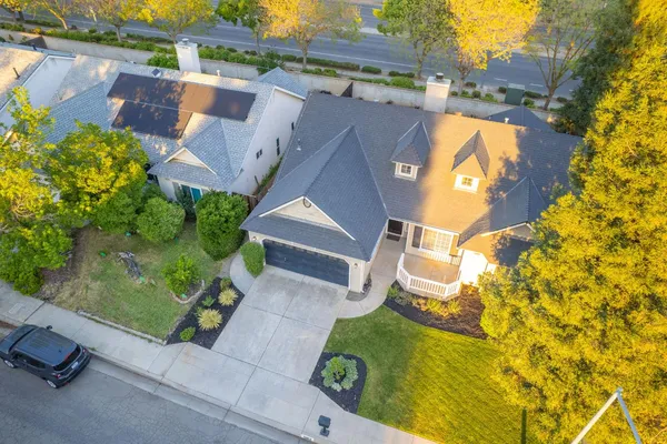 $455,000 | 9882 North Meridian Avenue, Fresno, CA 93720