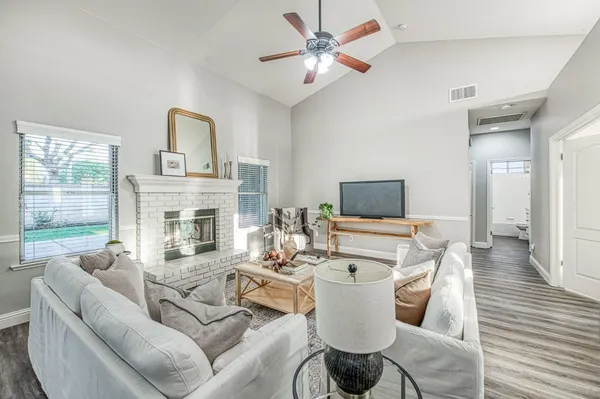 $455,000 | 9882 North Meridian Avenue, Fresno, CA 93720