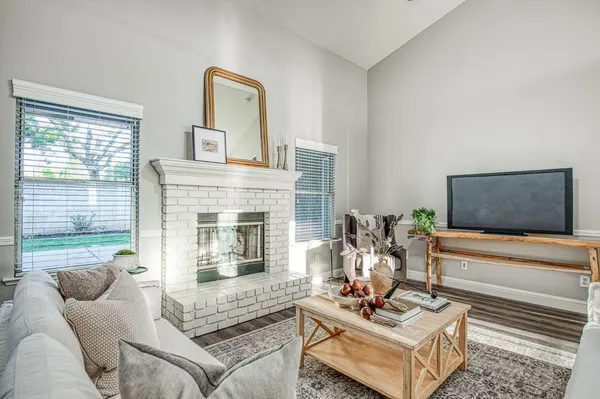 $455,000 | 9882 North Meridian Avenue, Fresno, CA 93720