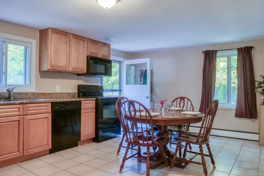 114 Southbridge Road Dudley, MA 01571 - Photo 4 of 24 Gallery Image 4