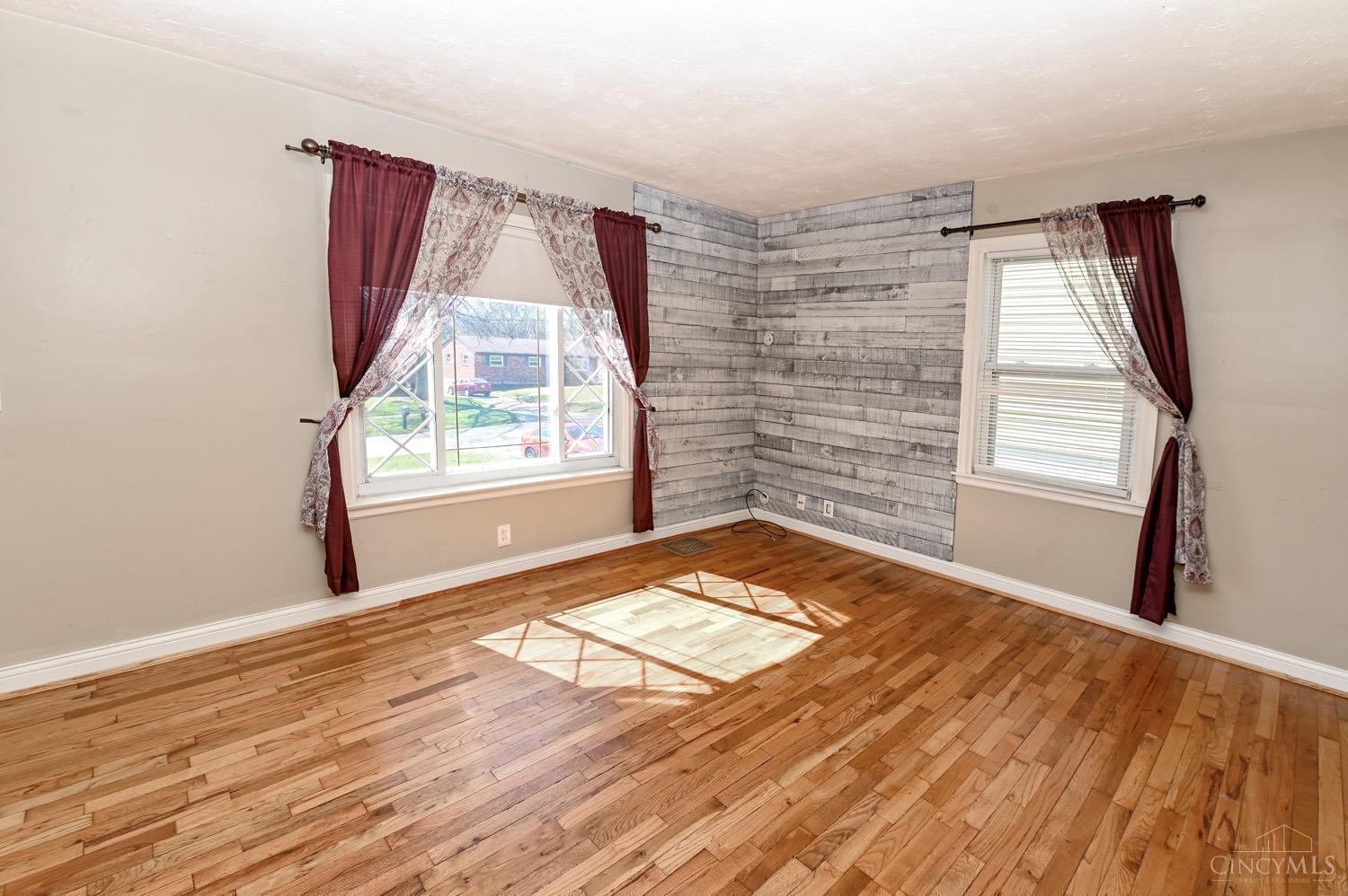 3276 Blue Rock Road Cincinnati, OH 45239 - Photo 5 of 39 Gallery Image 5