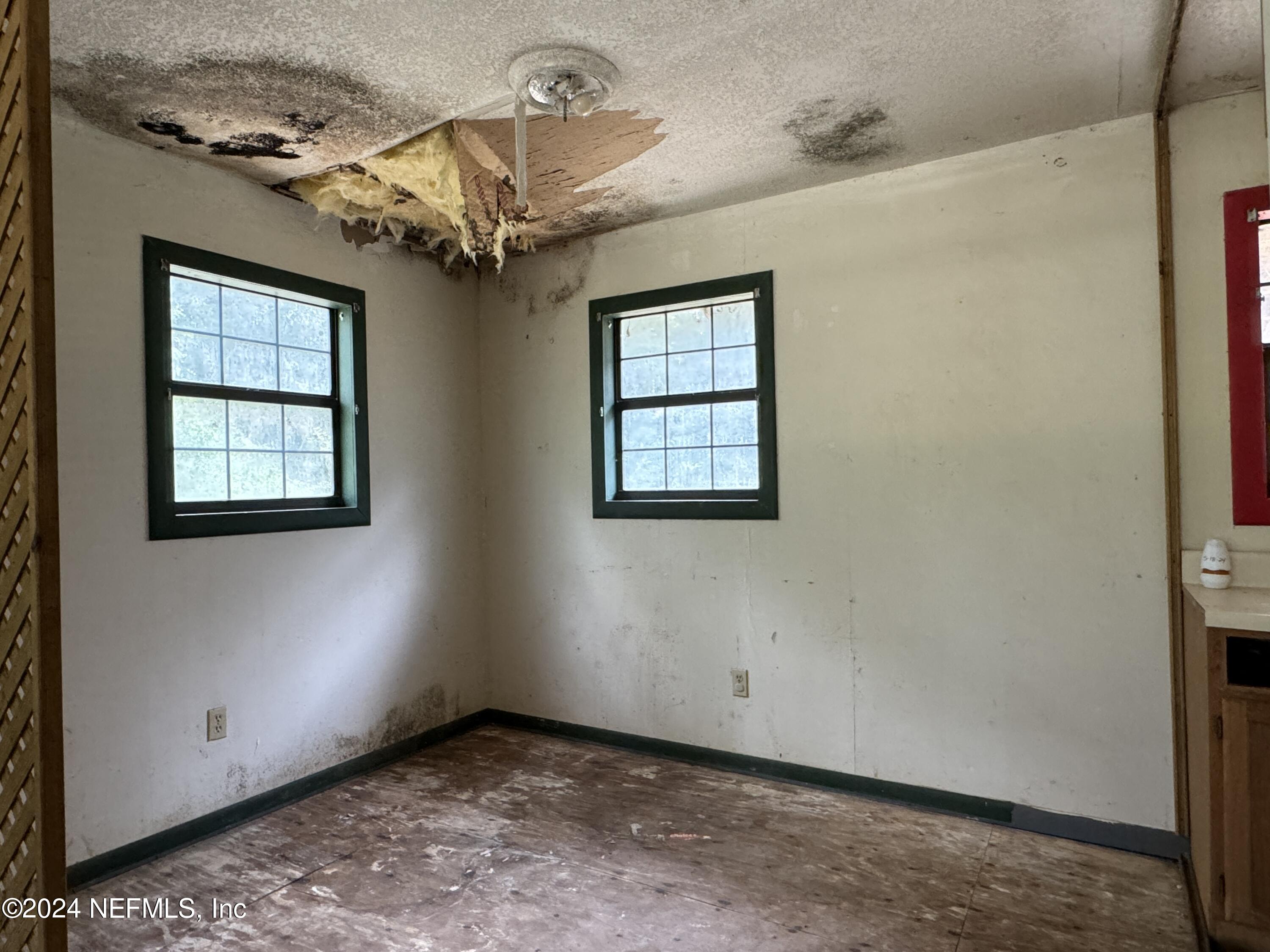 121 Woodlawn Road Satsuma, FL 32189 - Photo 10 of 22 IMG_4350