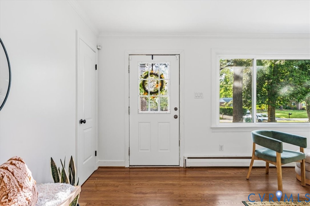 8211 Colebrook Road Richmond, VA 23227 - Photo 4 of 35 Gallery Image 4