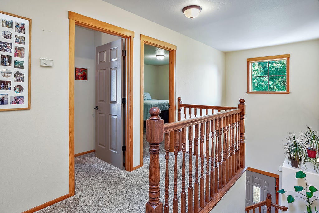618 Shadow Way Central Point, OR 97502 - Photo 24 of 36 SW(24)