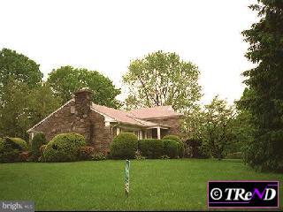 2724 South Kent Road Broomall, PA 19008 - Photo 1 of 1 Gallery Image 1