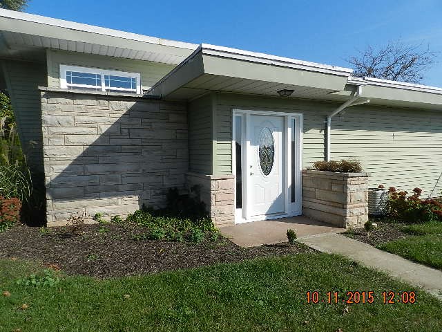 2154 South Packerton Road Warsaw, IN 46580 - Photo 2 of 25 Gallery Image 2