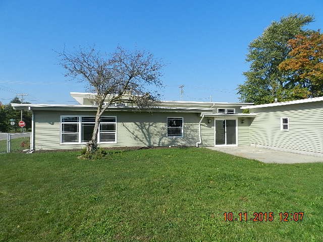 2154 South Packerton Road Warsaw, IN 46580 - Photo 5 of 25 Gallery Image 5