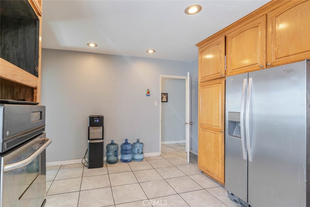 969 West Laurel Street Compton, CA 90220 - Photo 14 of 31