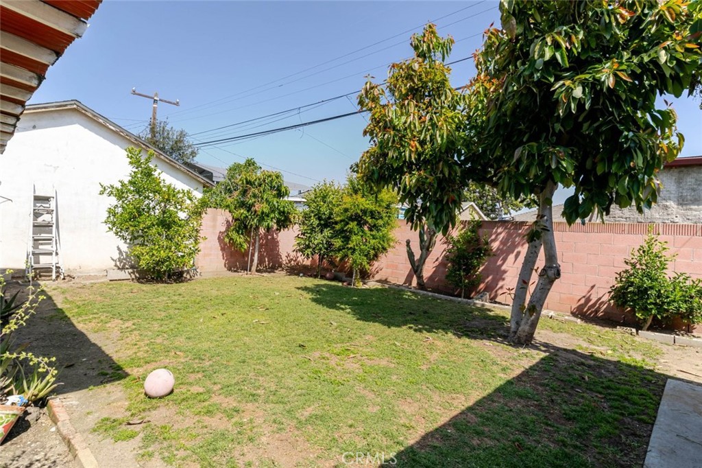 969 West Laurel Street Compton, CA 90220 - Photo 26 of 31