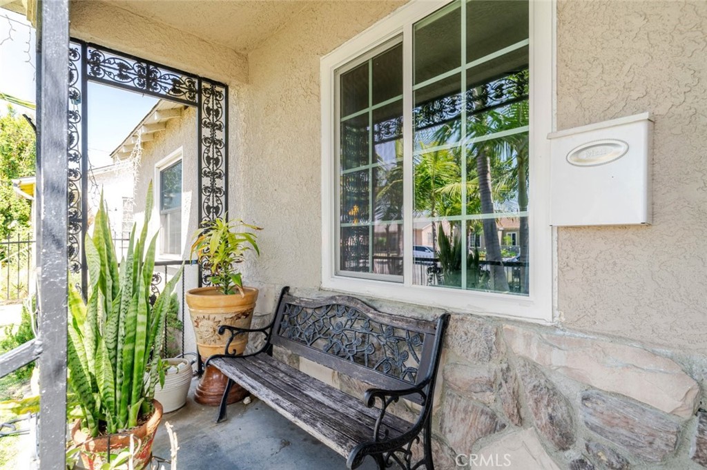 969 West Laurel Street Compton, CA 90220 - Photo 4 of 31