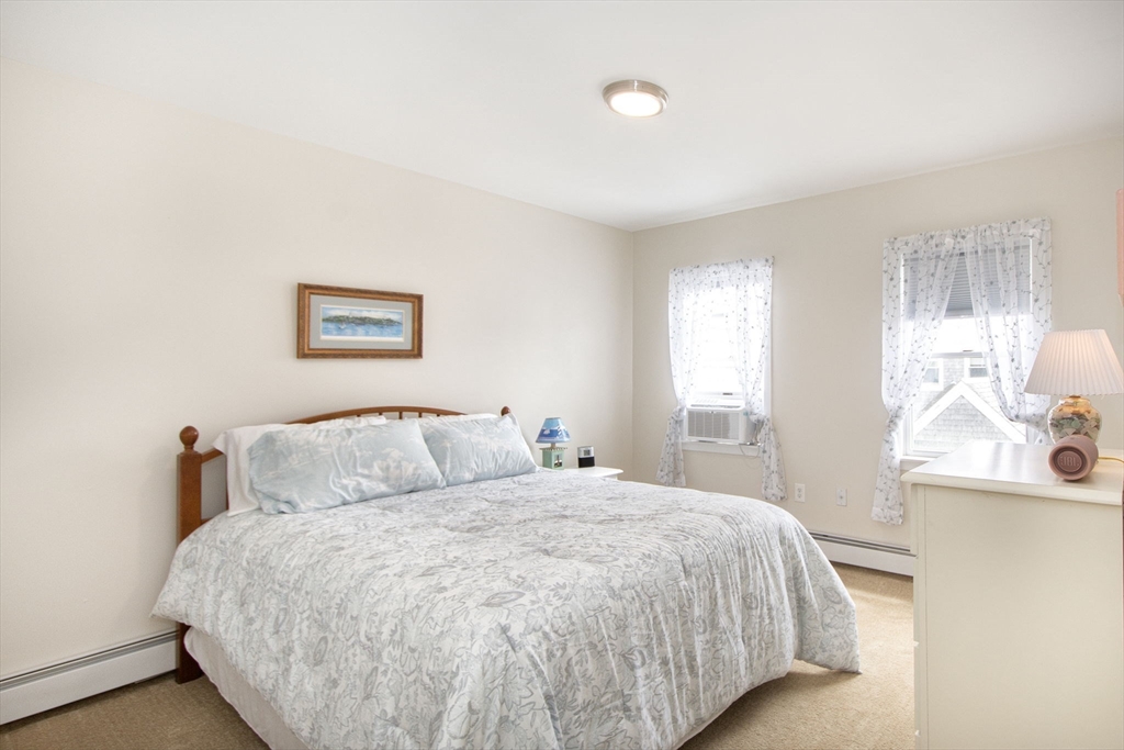 32 Commodore Court, Unit 32 Hull, MA 02045 - Photo 15 of 26