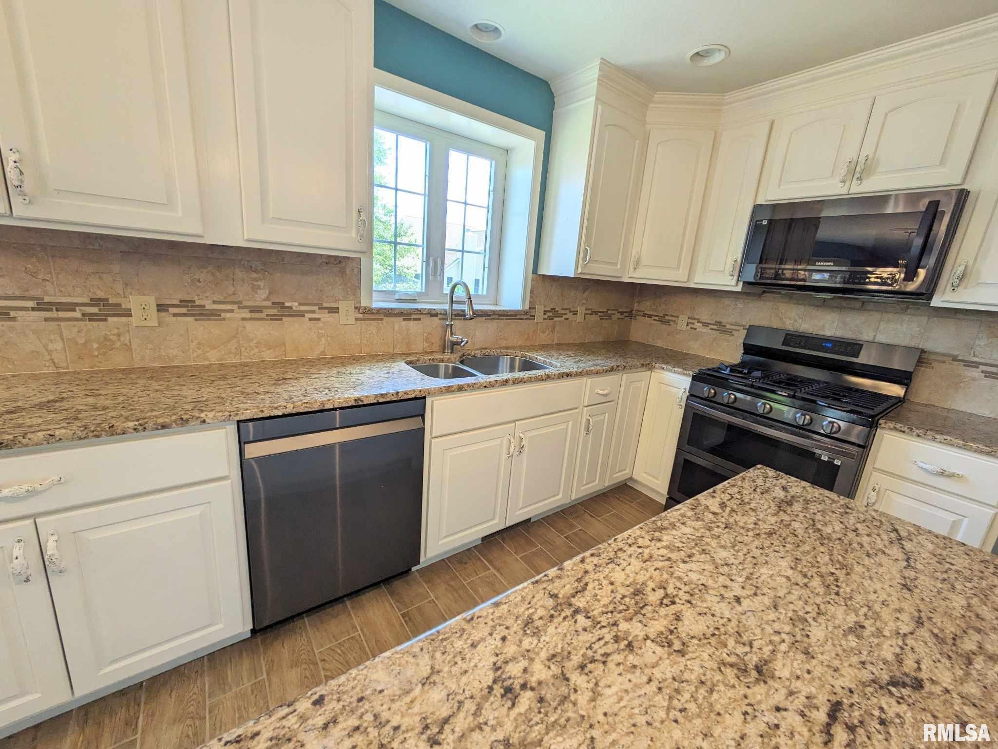 22 Holborn Court Washington, IL 61571 - Photo 19 of 61