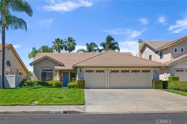 $715,000 | 32176 Corte Florecita, Temecula, CA 92592