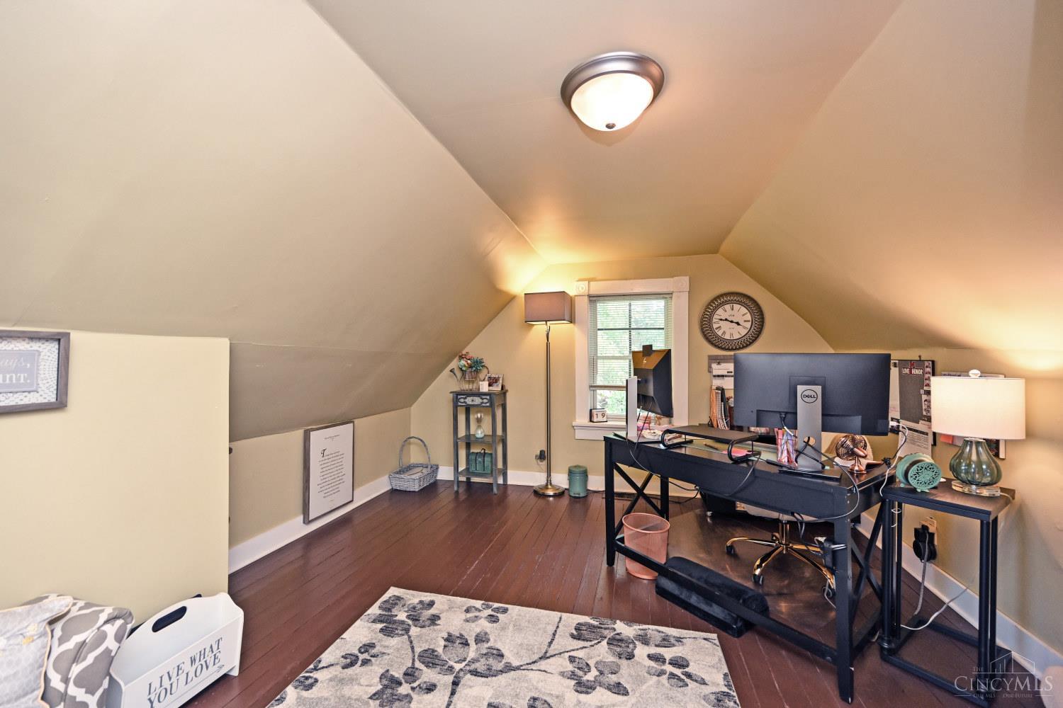 1520 William Howard Taft Road Cincinnati, OH 45206 - Photo 24 of 43