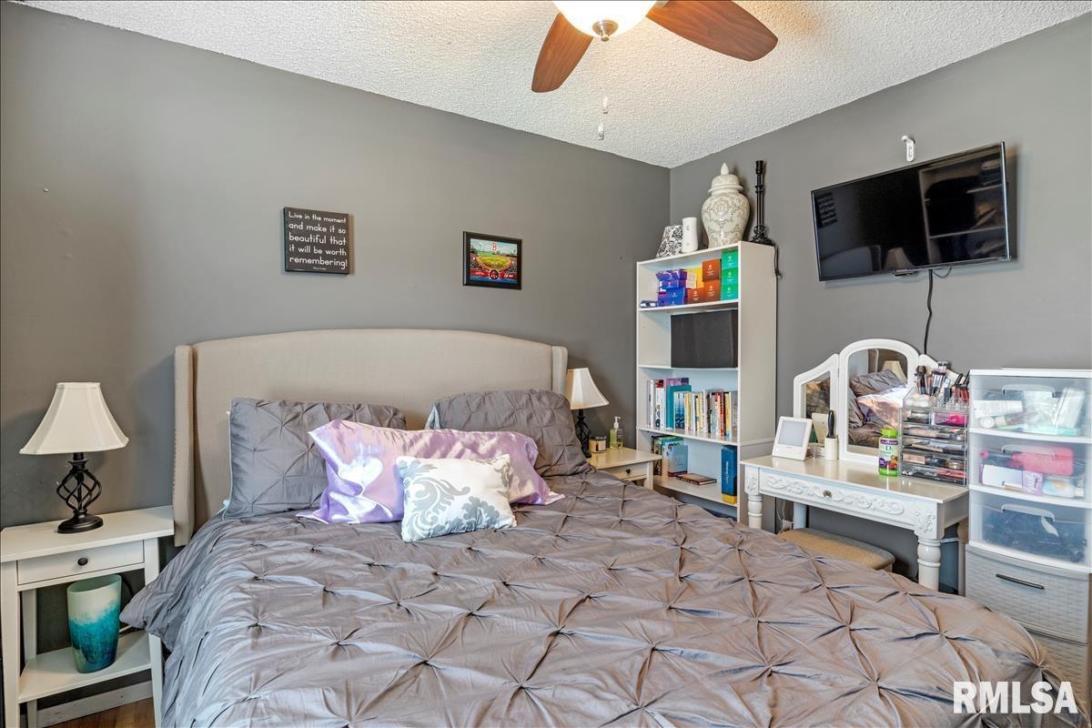 3025 Somerton Road Springfield, IL 62702 - Photo 16 of 24